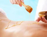 Особые методики: медовый массаж спины